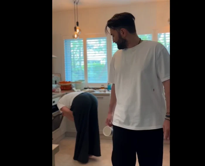 Un clip postat de Smiley a făcut senzație pe rețelele sociale. Foto: Captură video