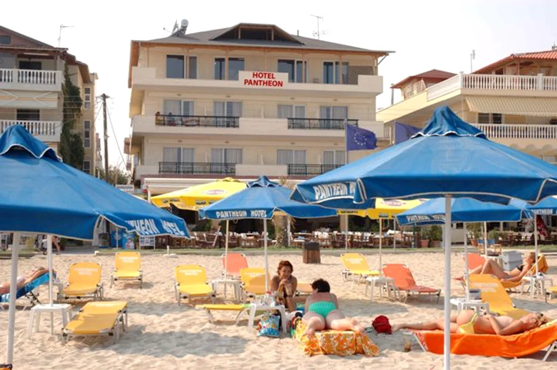 În plin sezon turistic, litoralul elen ar putea primi o lovitură