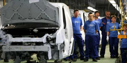 Ford a oprit producţia autoutilitarei Transit Connect la Craiova pentru a pregăti liniile tehnologice pentru B-Max. Foto: arhivă
