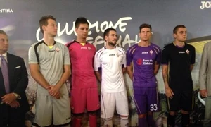 Tătăruşanu a prezentat echipamentul Fiorentinei jpeg