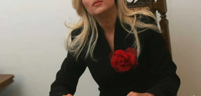 Este pentru a treia oară când Elena Udrea ajunge în Bărăgan 