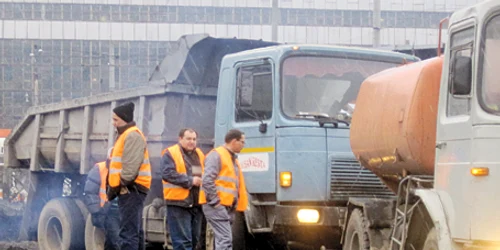 Muncitorii au ieşit pe străzile din judeţ