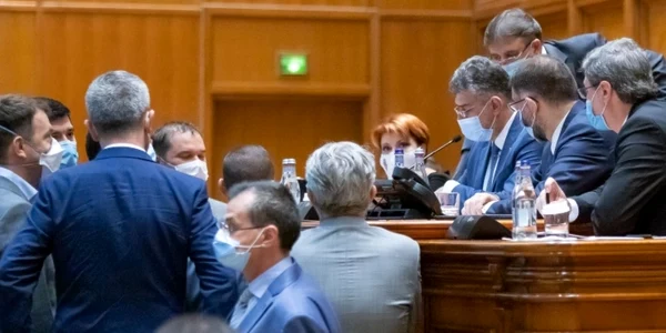 motiune cenzura