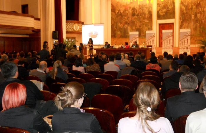 Sala Auditorium a găzduit ultima dezbatere pentru funcţia de rector al UBB