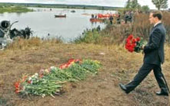 Preşedintele rus a depus flori în memoria victimelor p Foto: reuters