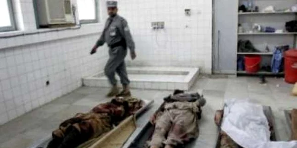 15 trupuri ale militanţilor talibani descoperite în regiunea Swat din Pakistan