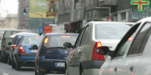 Doar 6% din români  şi-ar cumpăra maşină