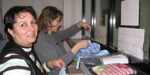 Cumparatorii cauta chilipiruri la magazinul cu produse confiscate  