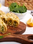 Placinta greceasca de spanac  Sursa foto shutterstock 1667917762 jpg