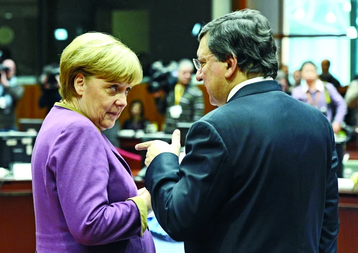 Cancelarul Germaniei Angela Merkel şi preşedintele Comisiei Europene, Jose Manuel Durrao Barroso FOTO Reuters