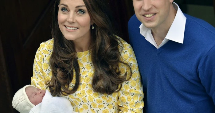 Kate, William şi Charlotte Elisabeth Diana, prinţesa de Cambridge, născută sâmbătă