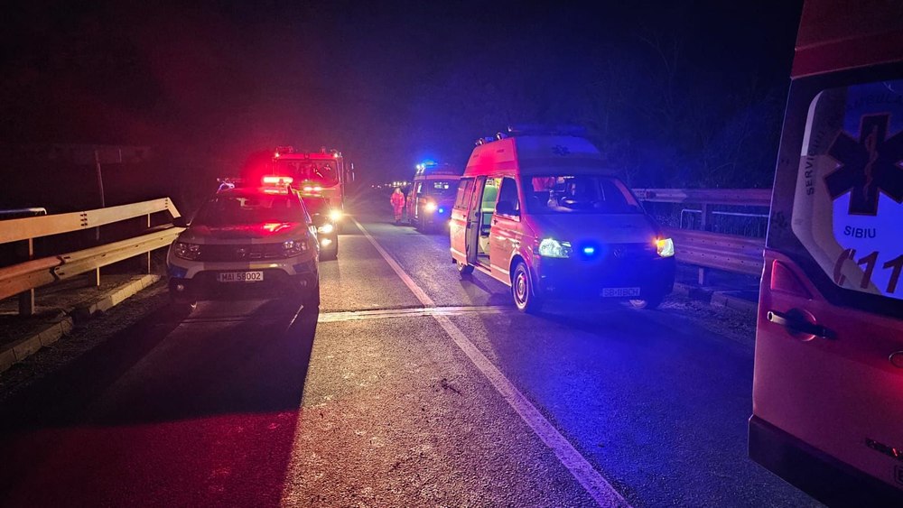 Accident cu 9 persoane implicate, dintre care 6 copii, în Bistrița-Năsăud. A fost activat Planul Roșu de intervenție
