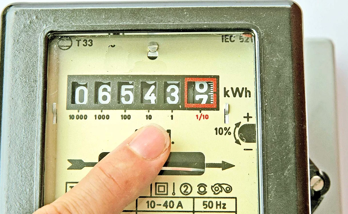 
    Din 2021, preţul energiei electrice  nu va mai fi reglementat de stat  