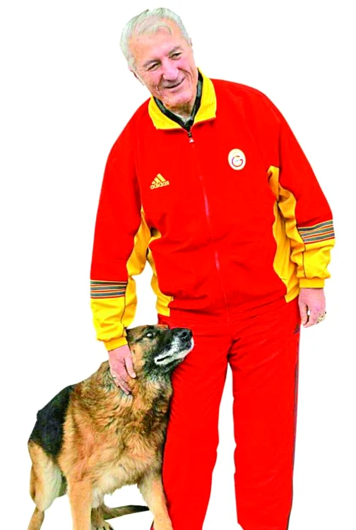 
    Costică Popescu  