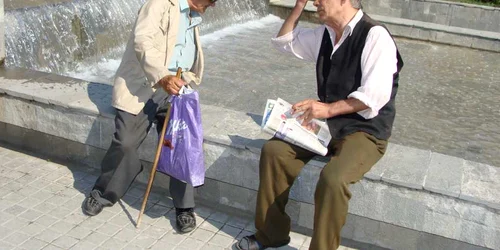 Pentru râmniceni, azi este o zi foarte calduroasa in care racoarea oricarui ochi de apa este binevenita