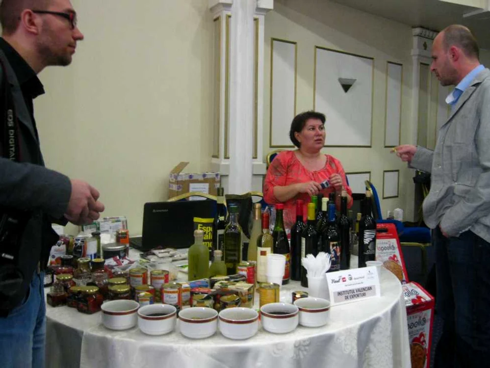 Expoziţie de vinuri