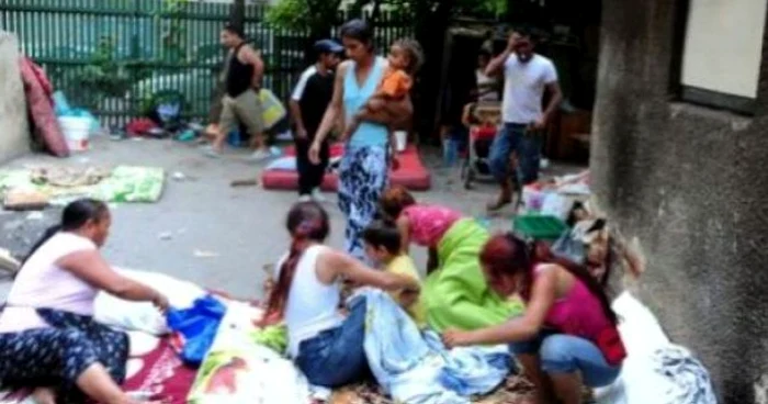 O tabără de romi a fost evacuată de la marginea Craiovei. Foto: Arhivă Adevărul.