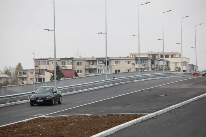 
    Strada, de 1,8 km lungime, poate fi parcursă cu maşina în 2 minute  