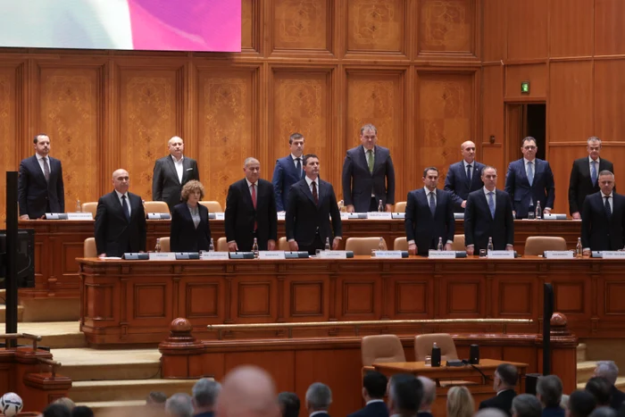 CV-urile și declarațiile de avere păstrate la secret. Ce politicieni ai Puterii au omis să mai publice documentele