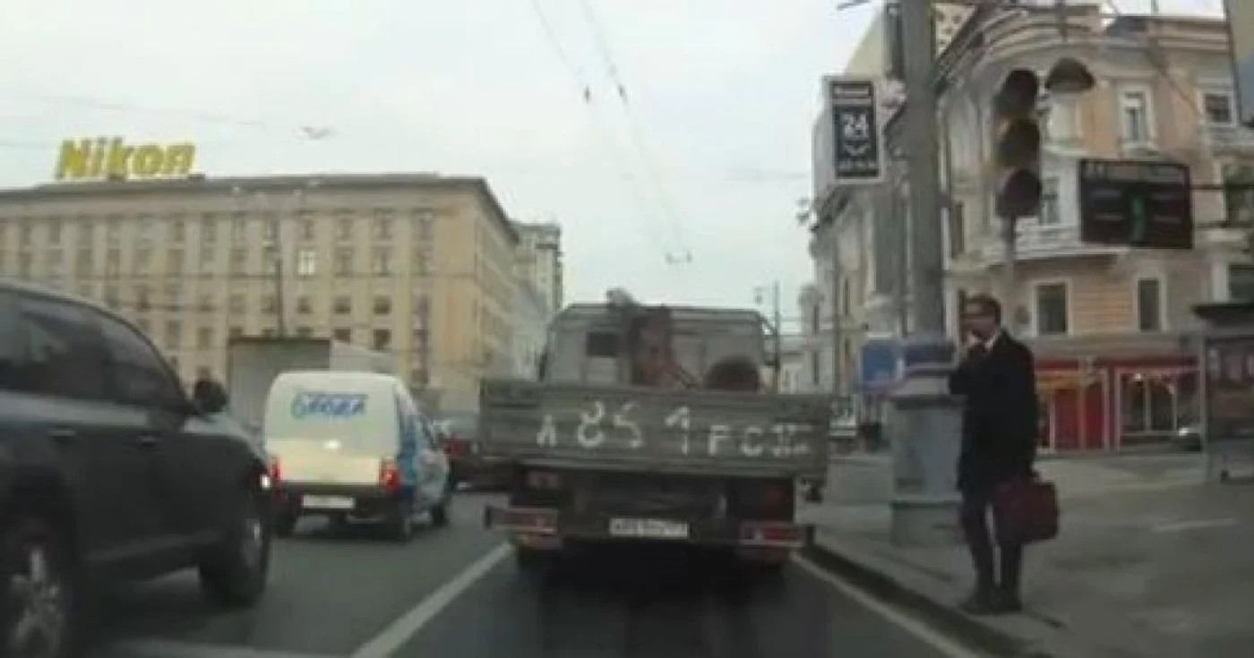 Traversatul străzii în Rusia este sport extrem