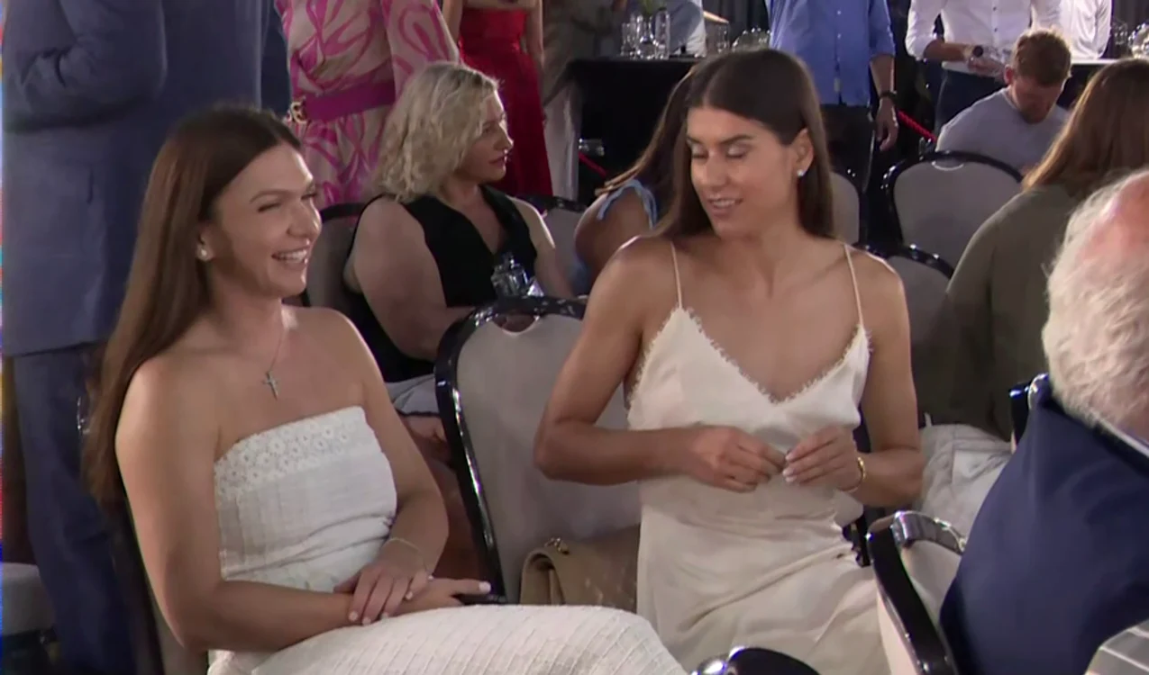 Simona Halep și Sorana Cîrstea Foto/Captură TV Arhivele Adevărul
