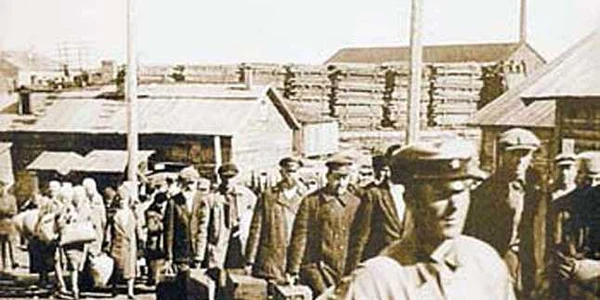 Puţini dintre cei care ajungeau în faţa „troicii speciale“ scăpau doar cu o condamnare la gulag, majoritatea erau trimişi la moarte