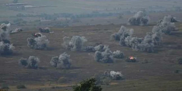 Braşov: Exerciţiu militar după standardele NATO în poligonul de la Cincu (FOTOGALERIE)
