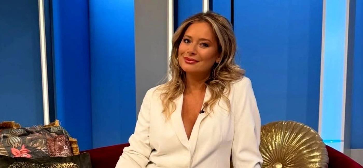 laura cosoi facebook jpg
