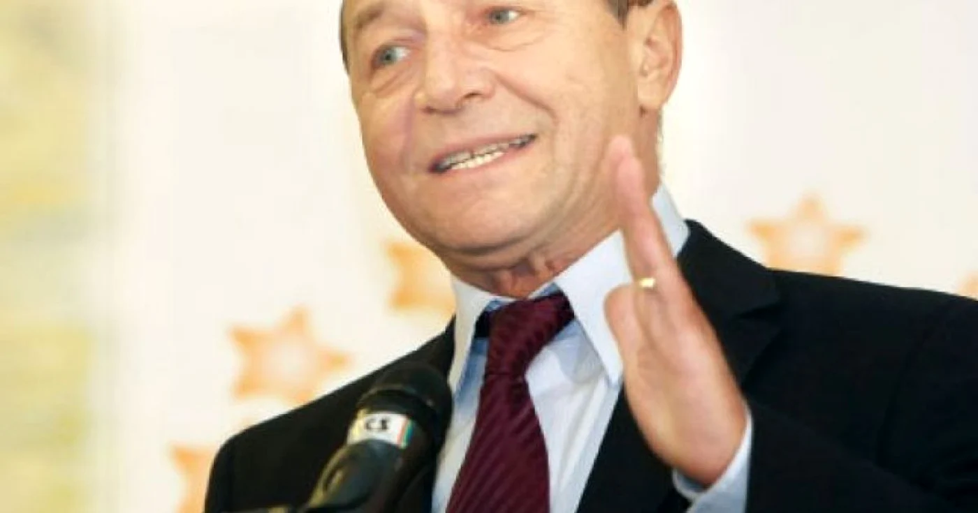 Cu ocazia Învierii, preşedintele Băsescu i-a îndemnat pe români să fie solidari FOTO Adevărul