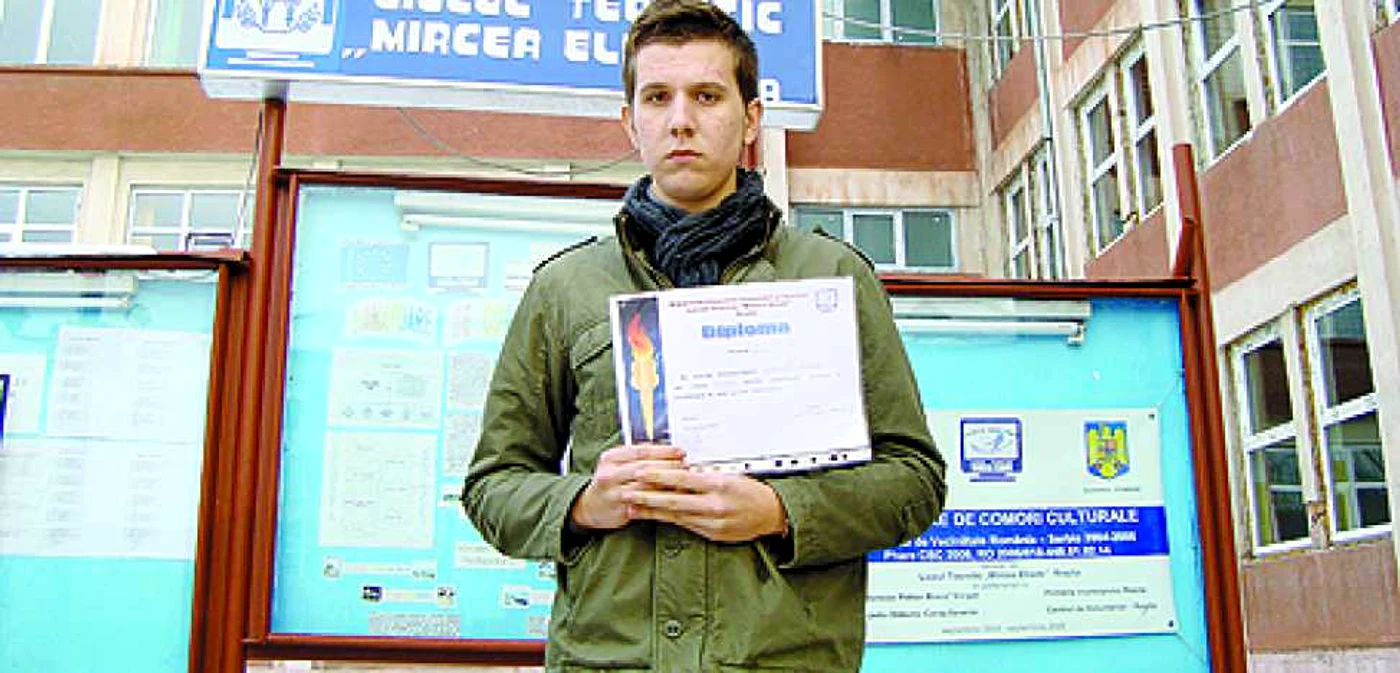 Arnold Vieriu nu a mai primit bursa de merit