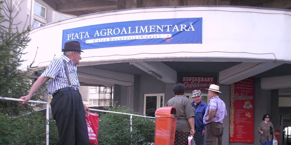 Bărbatului i s-a făcut rău în Piaţa Ceair (Foto Arhivă)