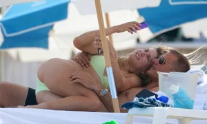 Eugenie Bouchard si iubitul ei au incins plaja la Miami jpeg