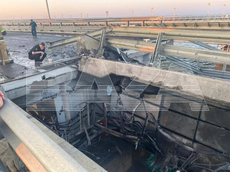 Explozii pe Podul Crimeei FOTO Baza