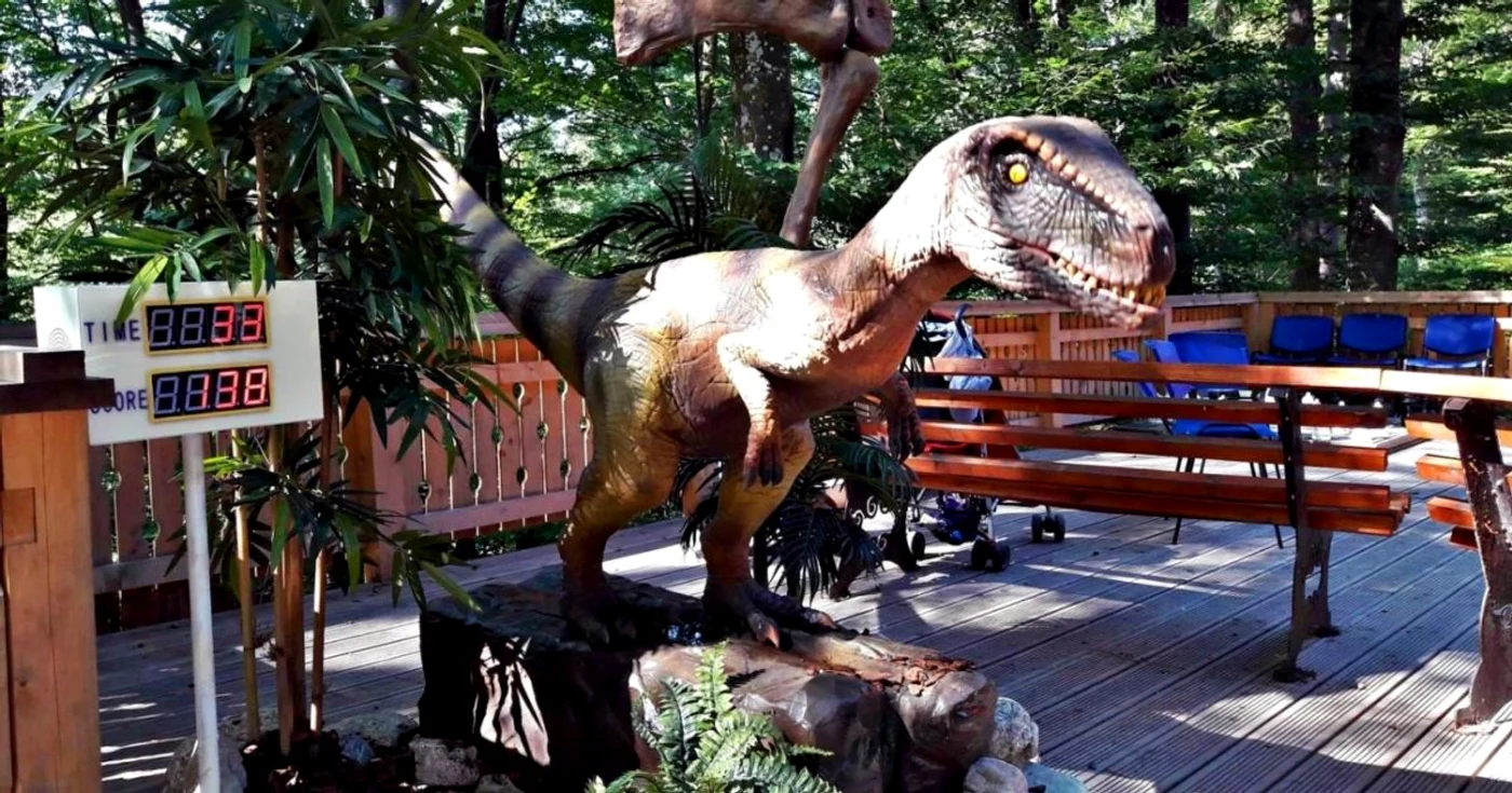 Dinozaurii mişcători vă aşteaptă la Râşnov. FOTOfacebook