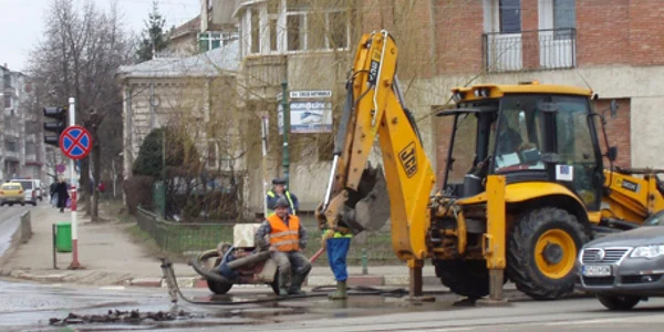 Muncitorii vor interveni azi pentru a repara avaria. Foto arhivă.