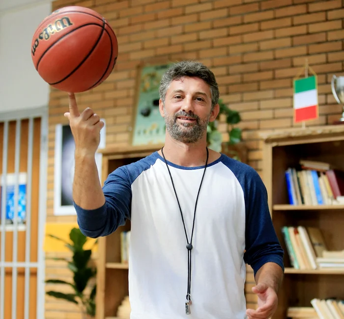 Andi Vasluianu va juca în serialul de comedie "Profu’"