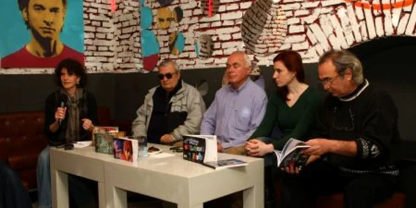 Slobodan Markovic (foto centru), directorul Festivalului Internaţional al Teatrelor pentru Copii de la Subotica