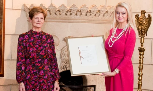 Principesa Elena a înmânat certificatele de Furnizori Oficiali ai Casei Regale   Daniel Angelescu, Casa Majestății Sale (3) jpg