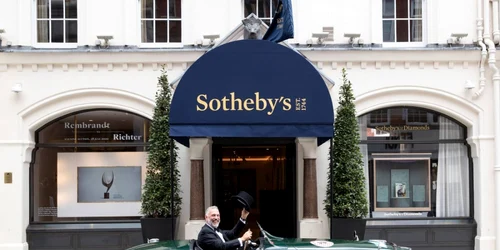 Sotheby's FOTO Facebook