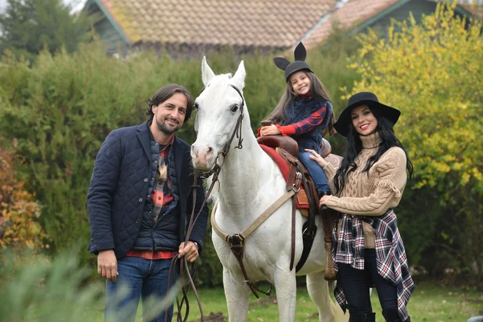 Cristina, Delia si Denis Stefan cai (8) jpeg