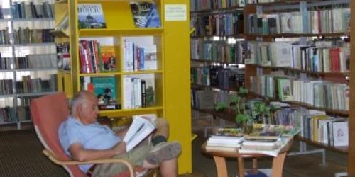 NEAMŢ: Biblioteca Judeţeană sărbătoreşte persoanele de vârsta a treia