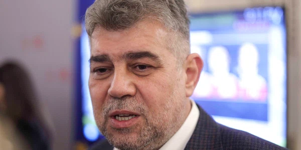 Marcel Ciolacu, președintele PSD, face declarații de presă la încheierea primului tur al alegerilor pentru președinția României, la sediul partidului în București. FOTO Inquam Photos / Octav Ganea