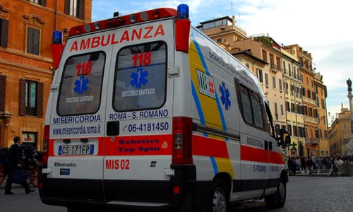 ambulanta Italia FOTO stirileprotv.ro