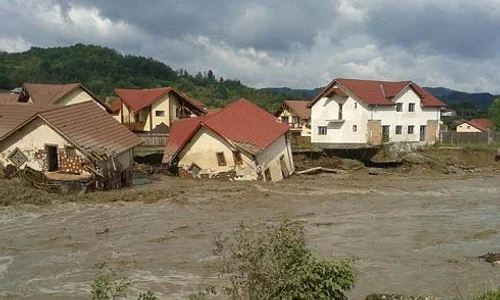 valcea inundatii jpeg