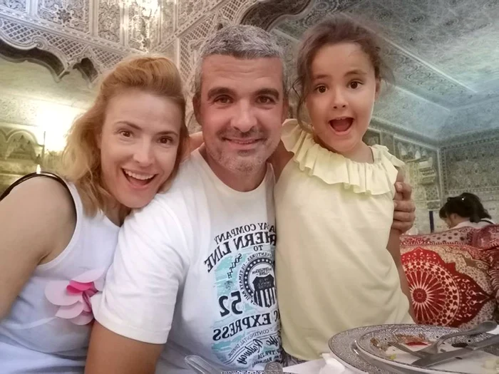 1 monica davidescu aurelian temisan fiica dora 2 jpg jpeg