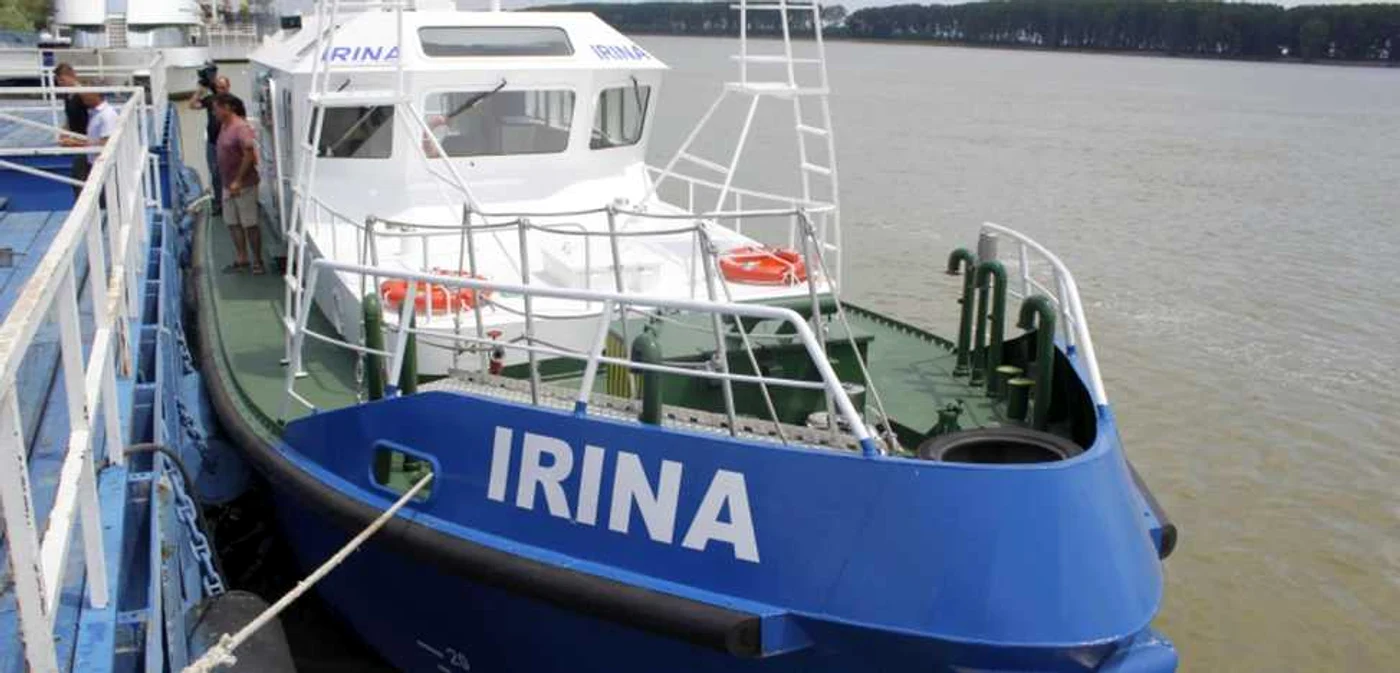 Pilotina Irina, în Portul Galaţi FOTO Costel Crângan