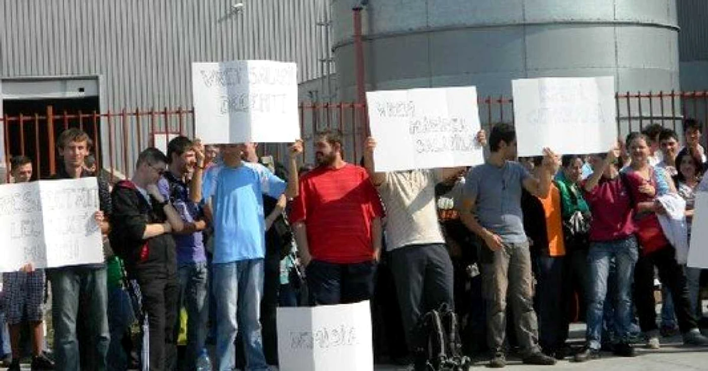 Oamenii au încetat munca