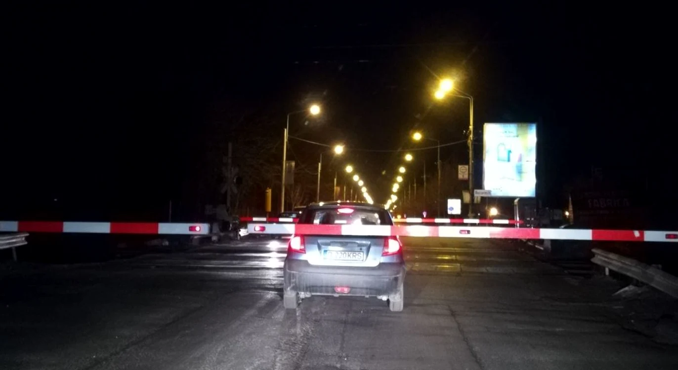Șoferița nu a coborât din mașină