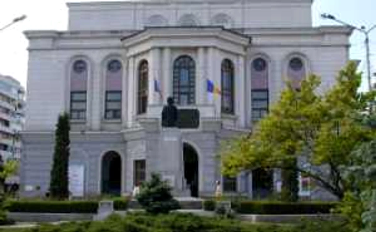 Botoşani:  Cinci milioane de euro pentru reabilitarea Teatrului Mihai Eminescu