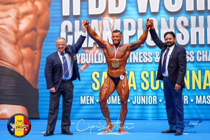 Plt. adj. Albert Mufturel , campion mondial şi campion mondial absolut la categoria “Master Men's Classic Bodybuilding  40-44 years, 80 kg FOTO / Romanian Aesthetics